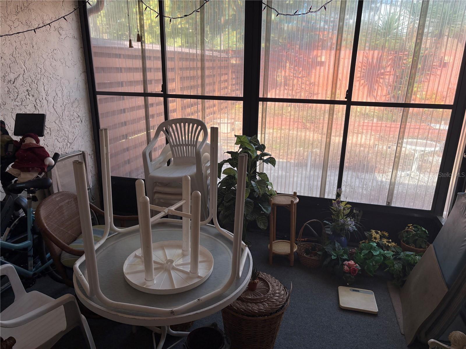 Image 7 of 28 For 2068 Sunset Grove Lane