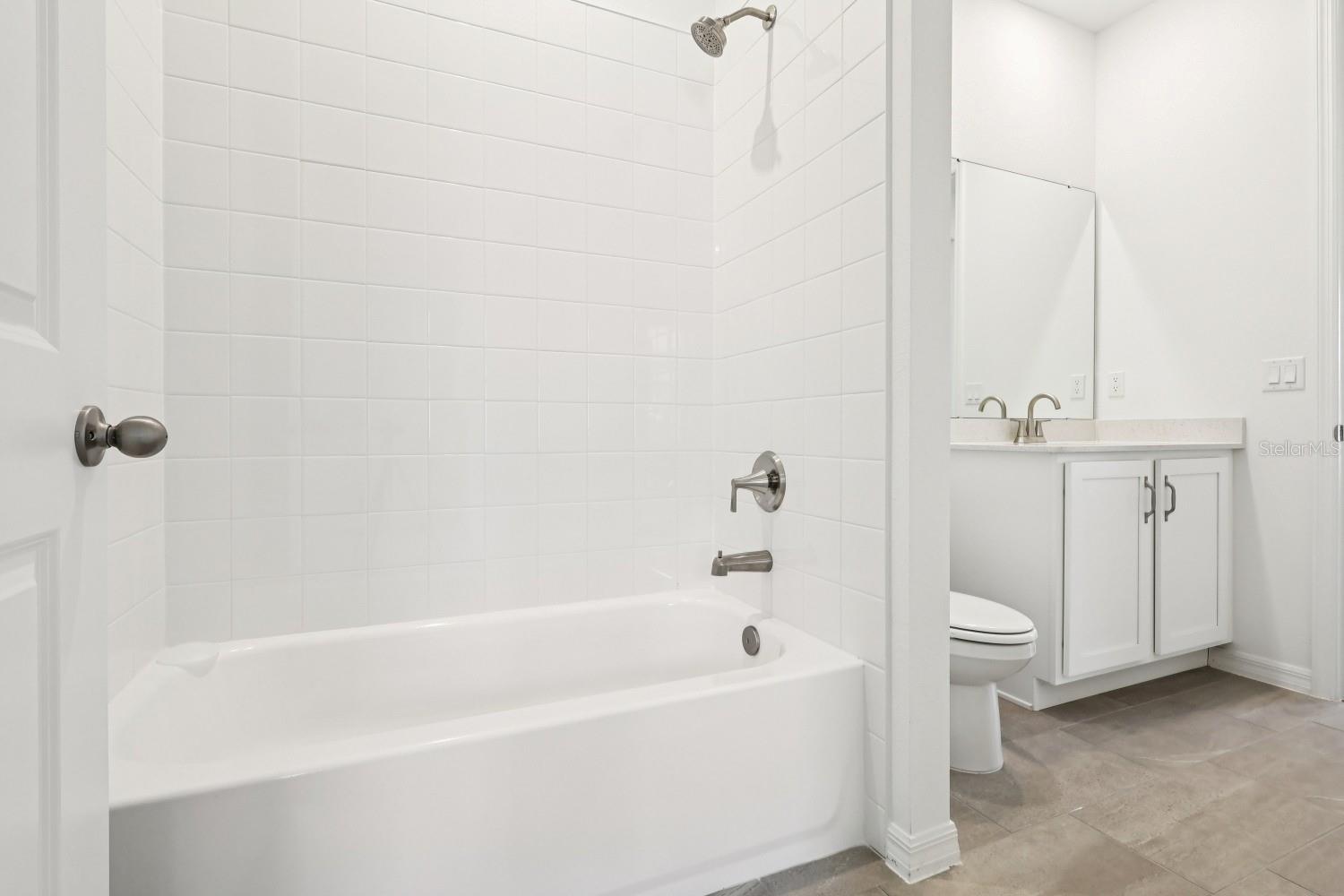 Image 21 of 38 For 5231 Painted Bamboo St