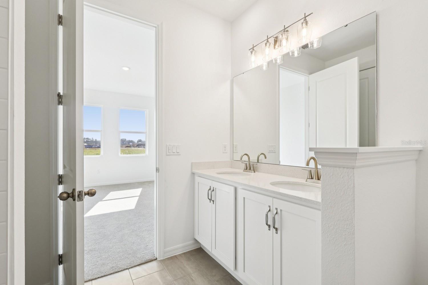 Image 31 of 38 For 5231 Painted Bamboo St