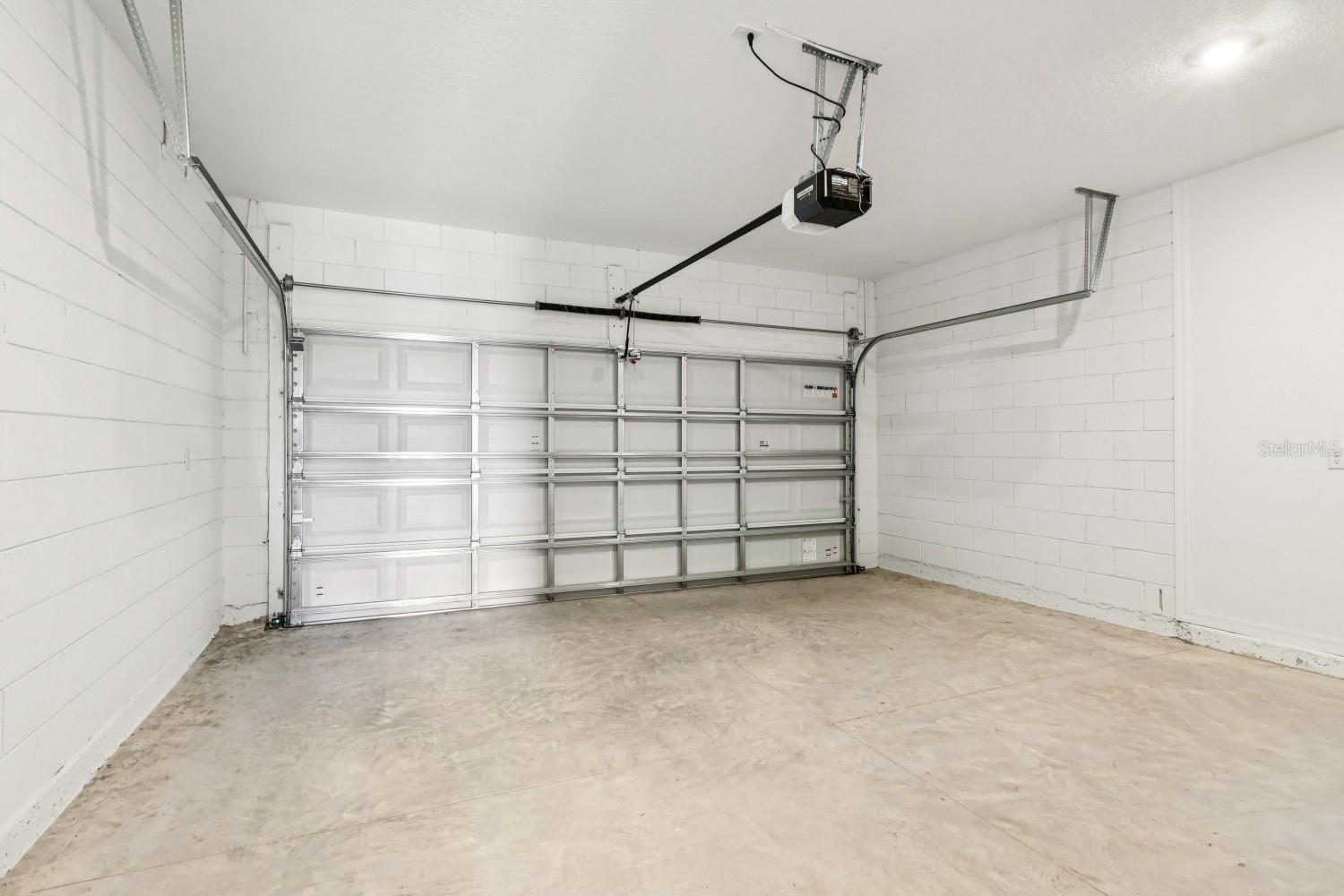 Image 32 of 38 For 5231 Painted Bamboo St