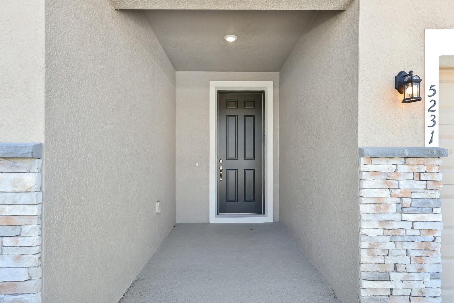 Image 4 of 38 For 5231 Painted Bamboo St