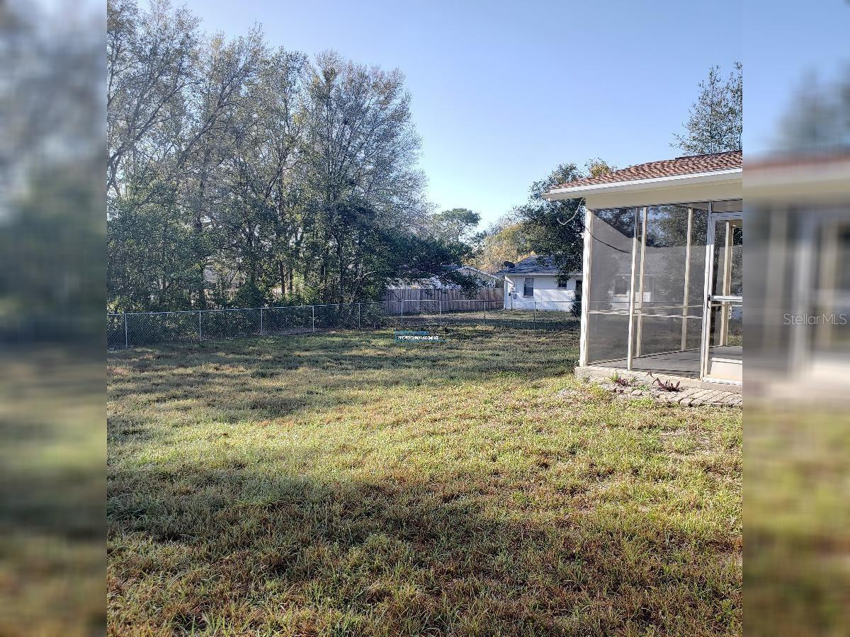 Image 24 of 26 For 4486 Yorkshire Avenue