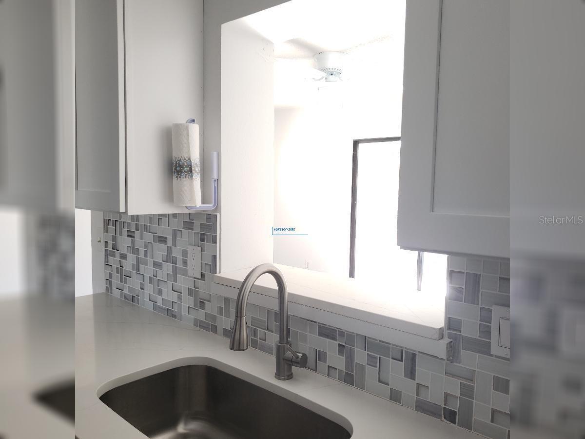 Image 7 of 26 For 4486 Yorkshire Avenue