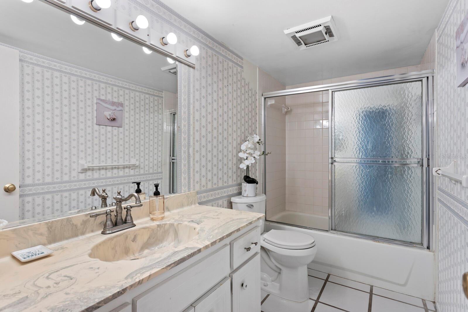 Image 33 of 48 For 2900 Gulf Boulevard 211