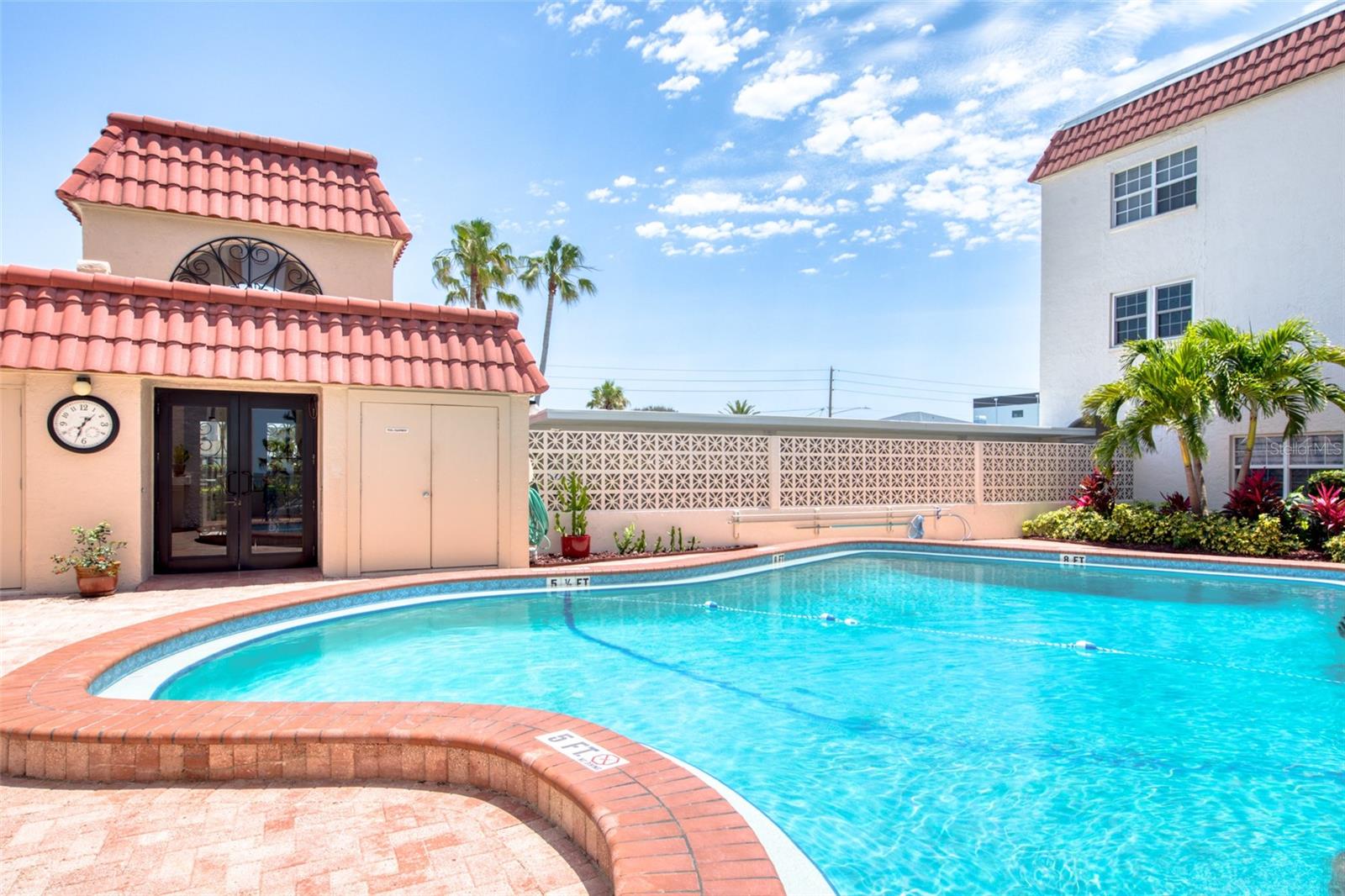 Image 41 of 48 For 2900 Gulf Boulevard 211