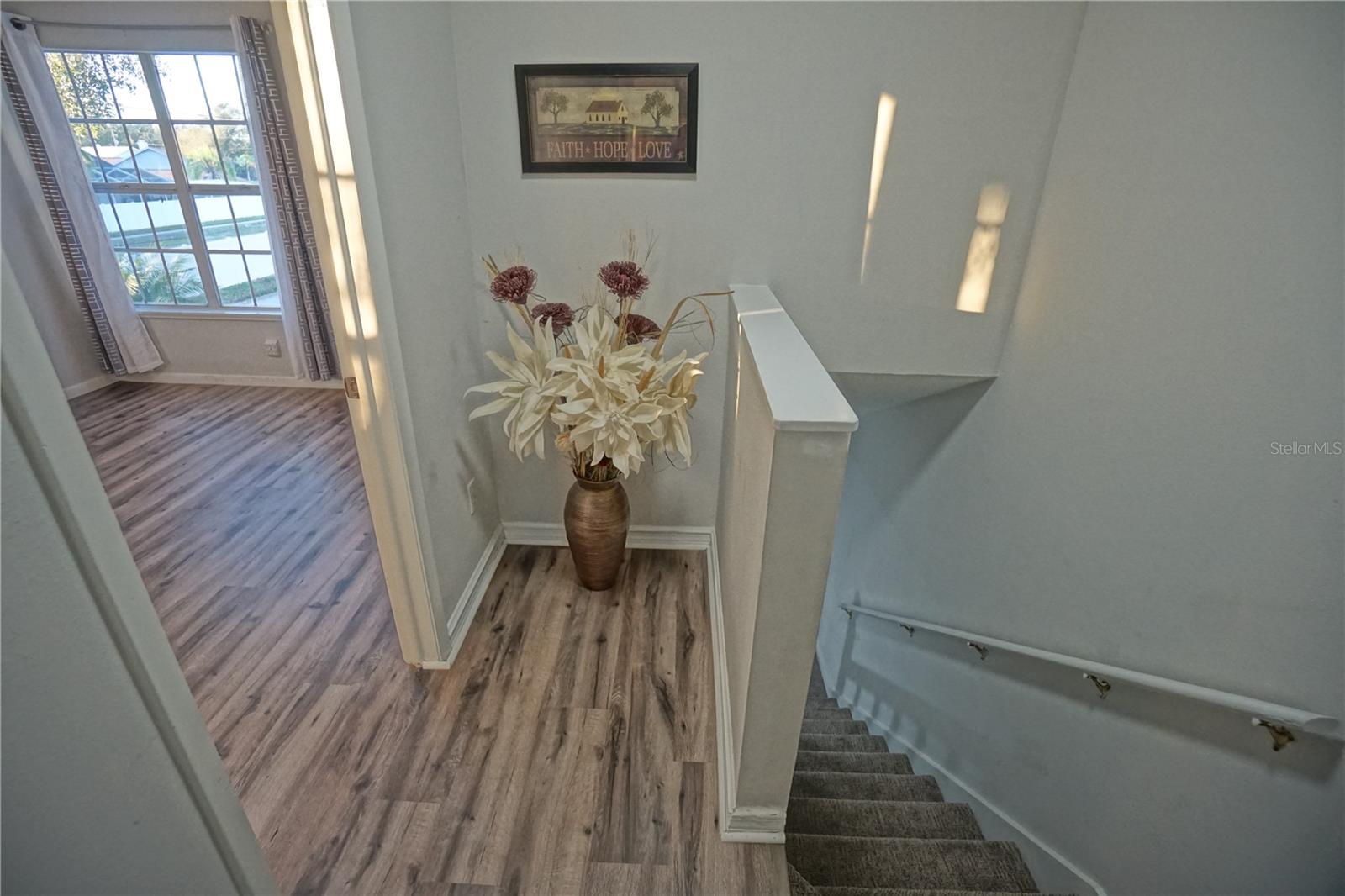 Image 26 of 45 For 6924 Lakeview Court