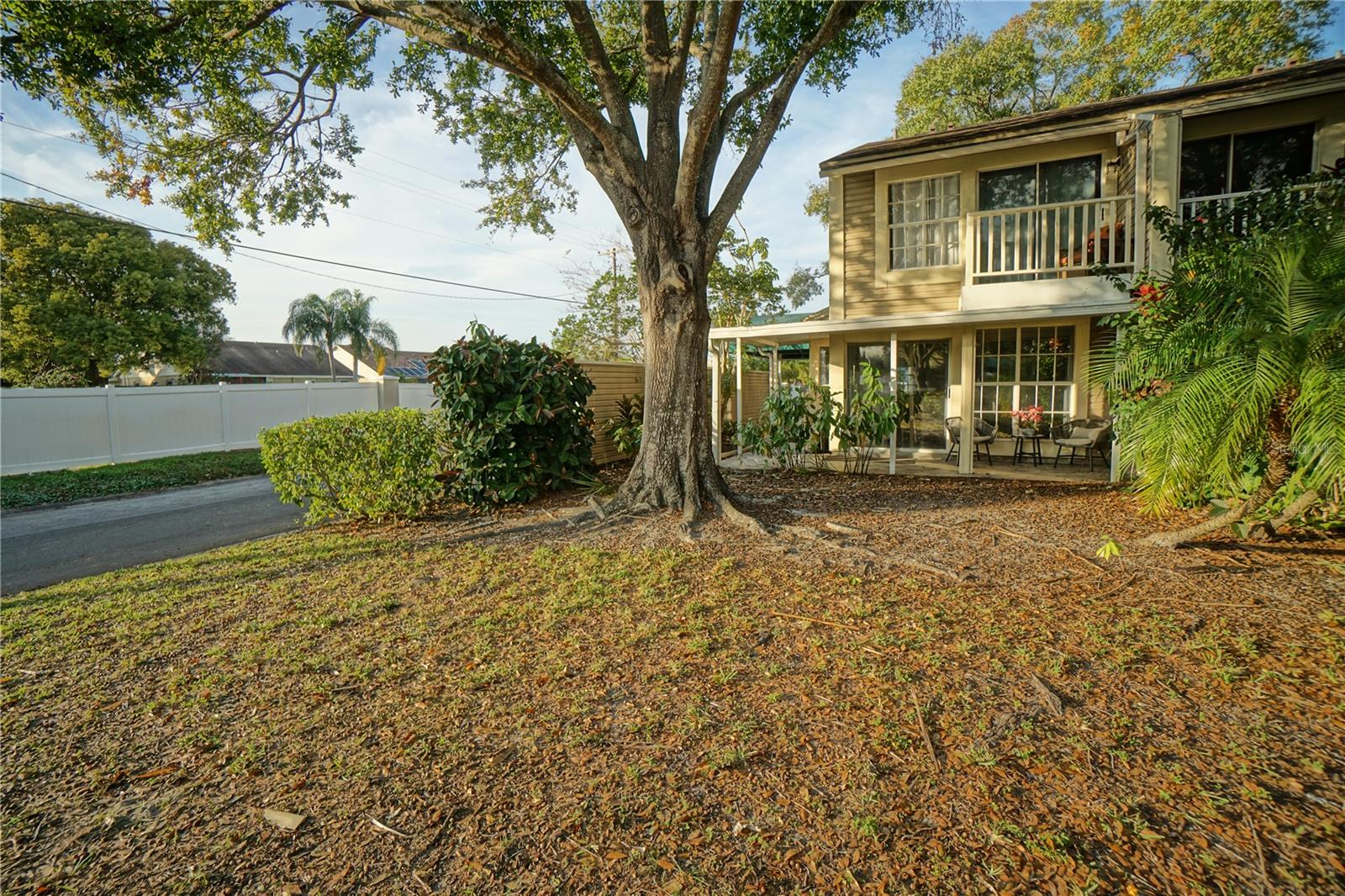 Image 32 of 45 For 6924 Lakeview Court