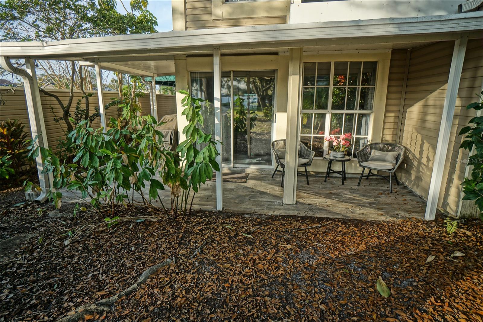 Image 33 of 45 For 6924 Lakeview Court