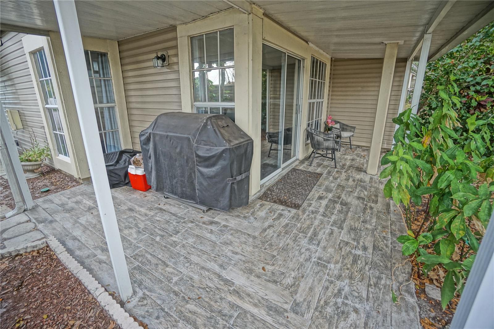 Image 34 of 45 For 6924 Lakeview Court