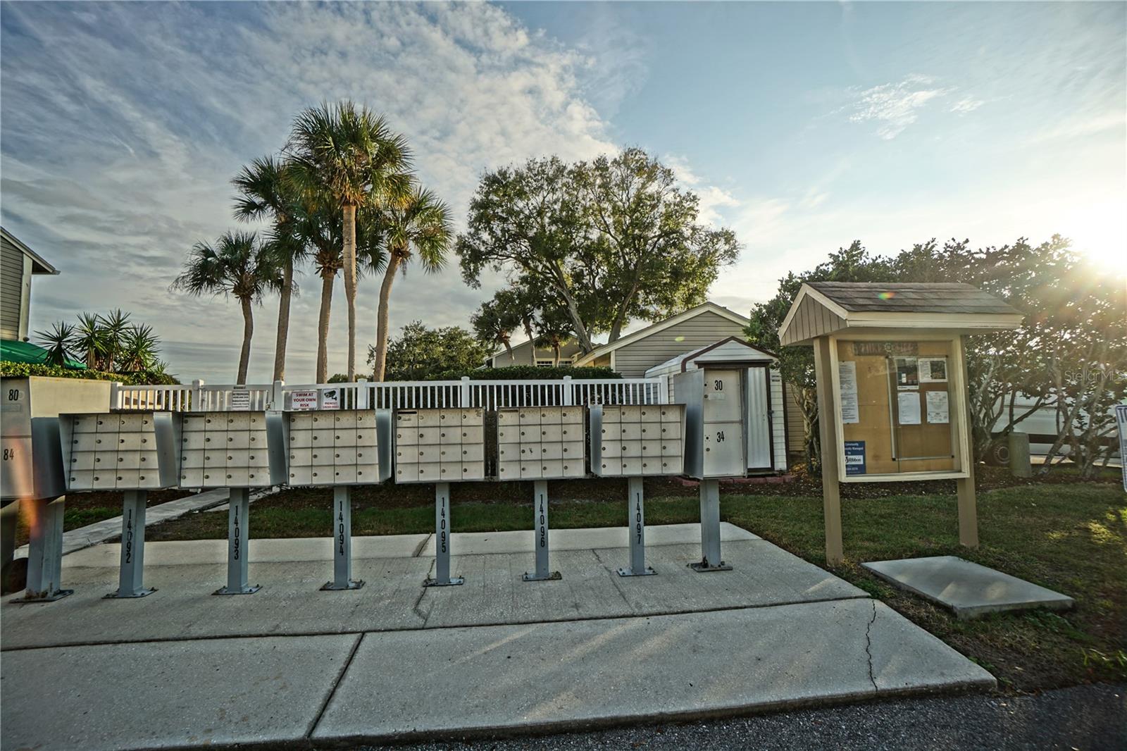 Image 43 of 45 For 6924 Lakeview Court