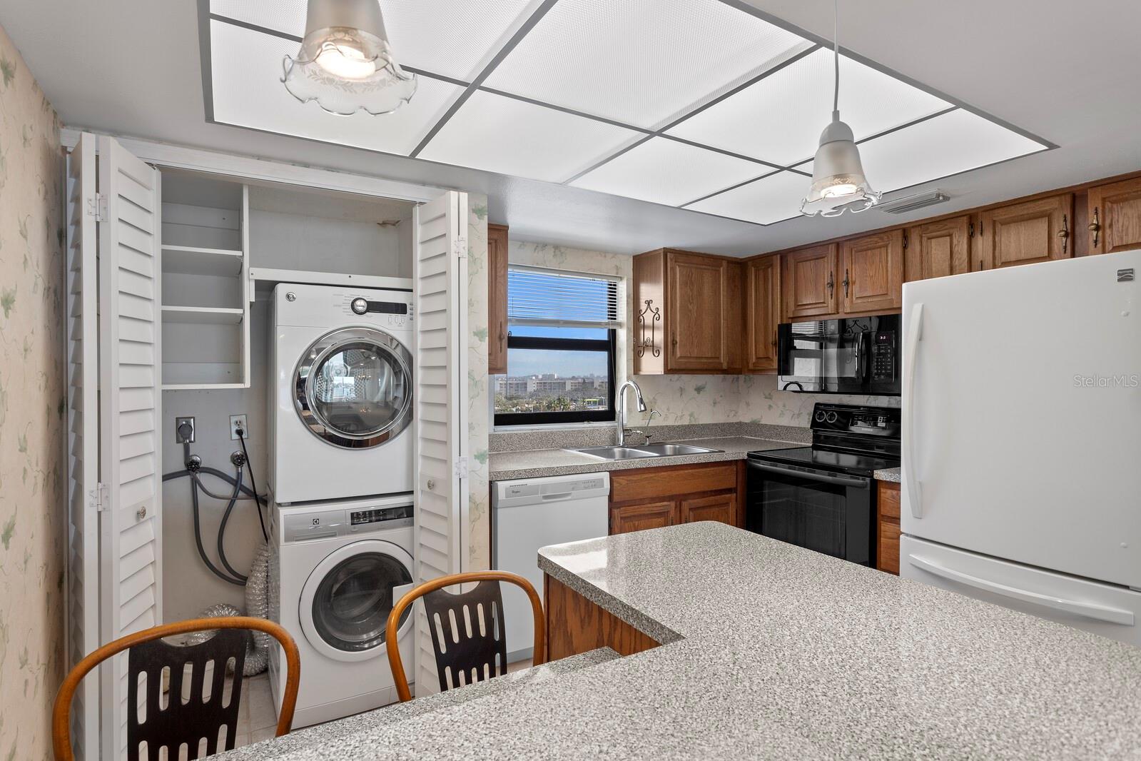 Image 16 of 70 For 7050 Sunset Drive S 801