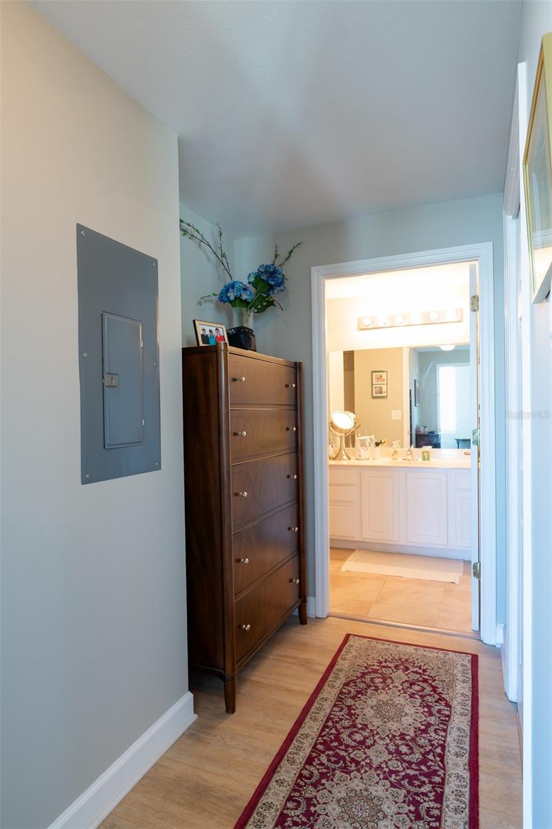 Image 15 of 29 For 345 Bayshore Boulevard 1712