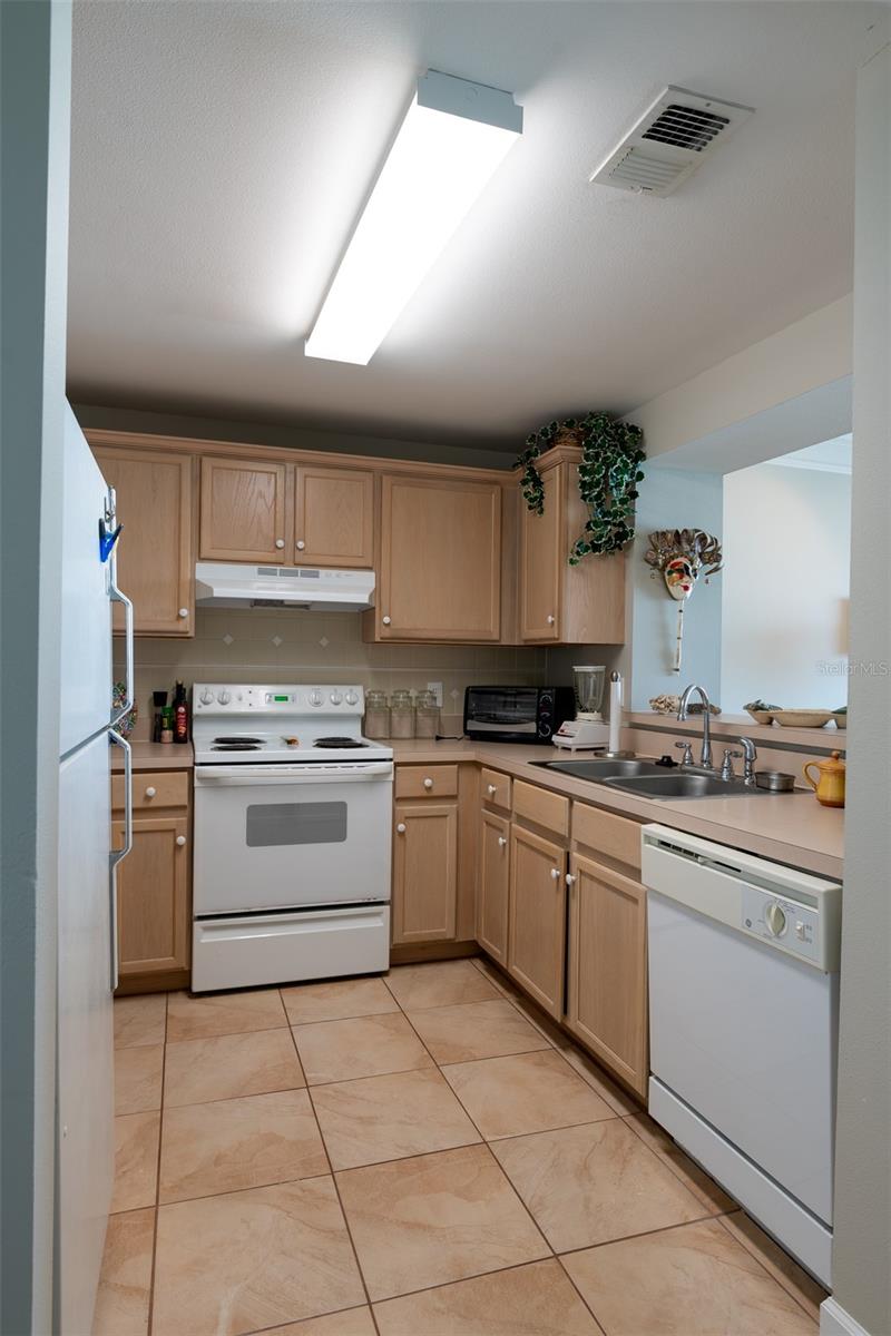 Image 8 of 29 For 345 Bayshore Boulevard 1712