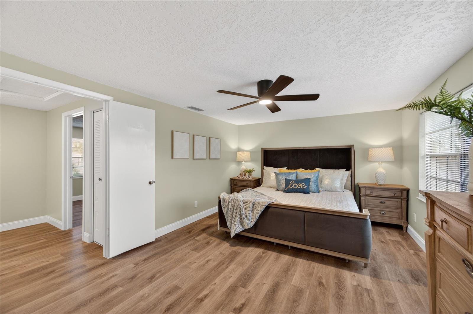 Image 38 of 72 For 520 Wynnwood Drive