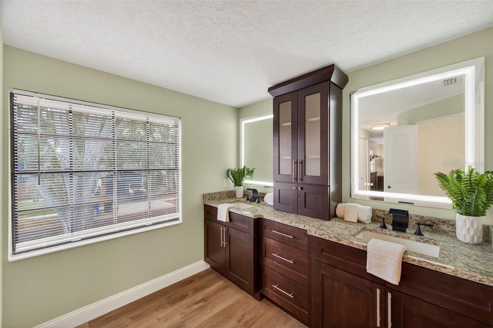 Image 40 of 72 For 520 Wynnwood Drive