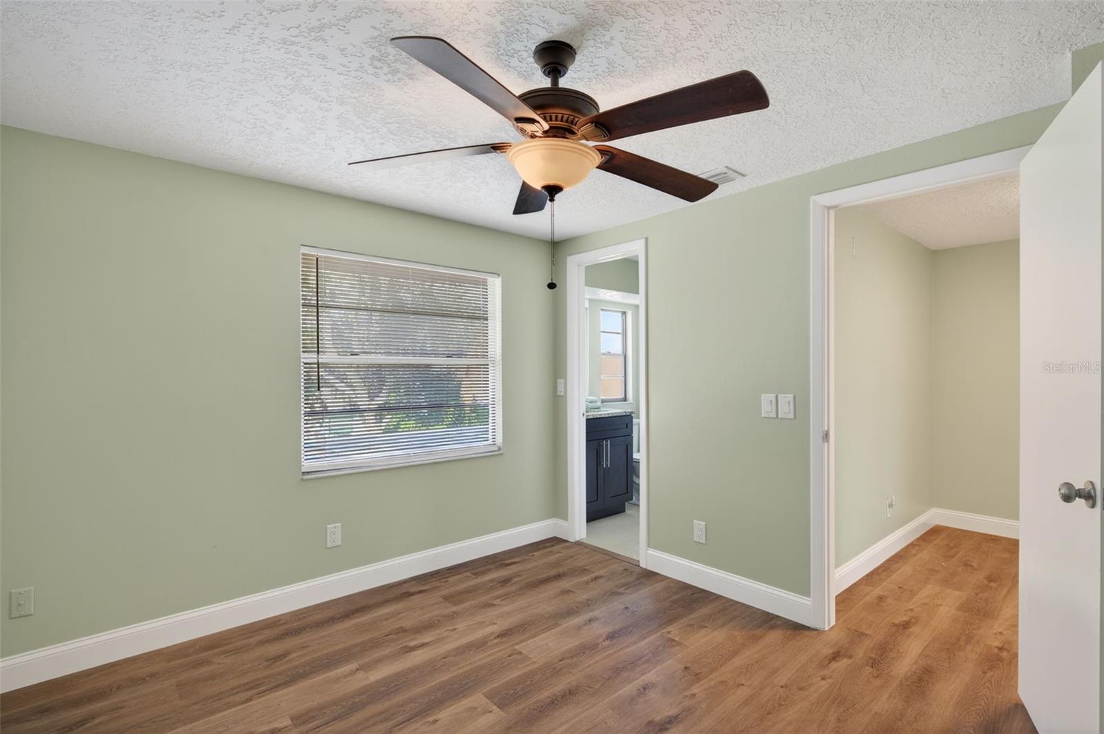 Image 52 of 72 For 520 Wynnwood Drive