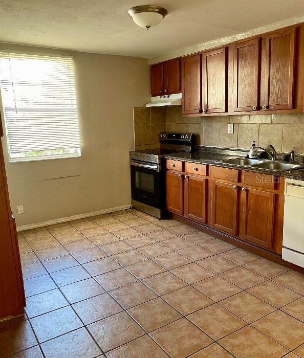 Image 2 of 12 For 2405 Harper Street