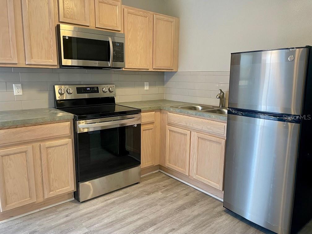 Image 9 of 12 For 2405 Harper Street