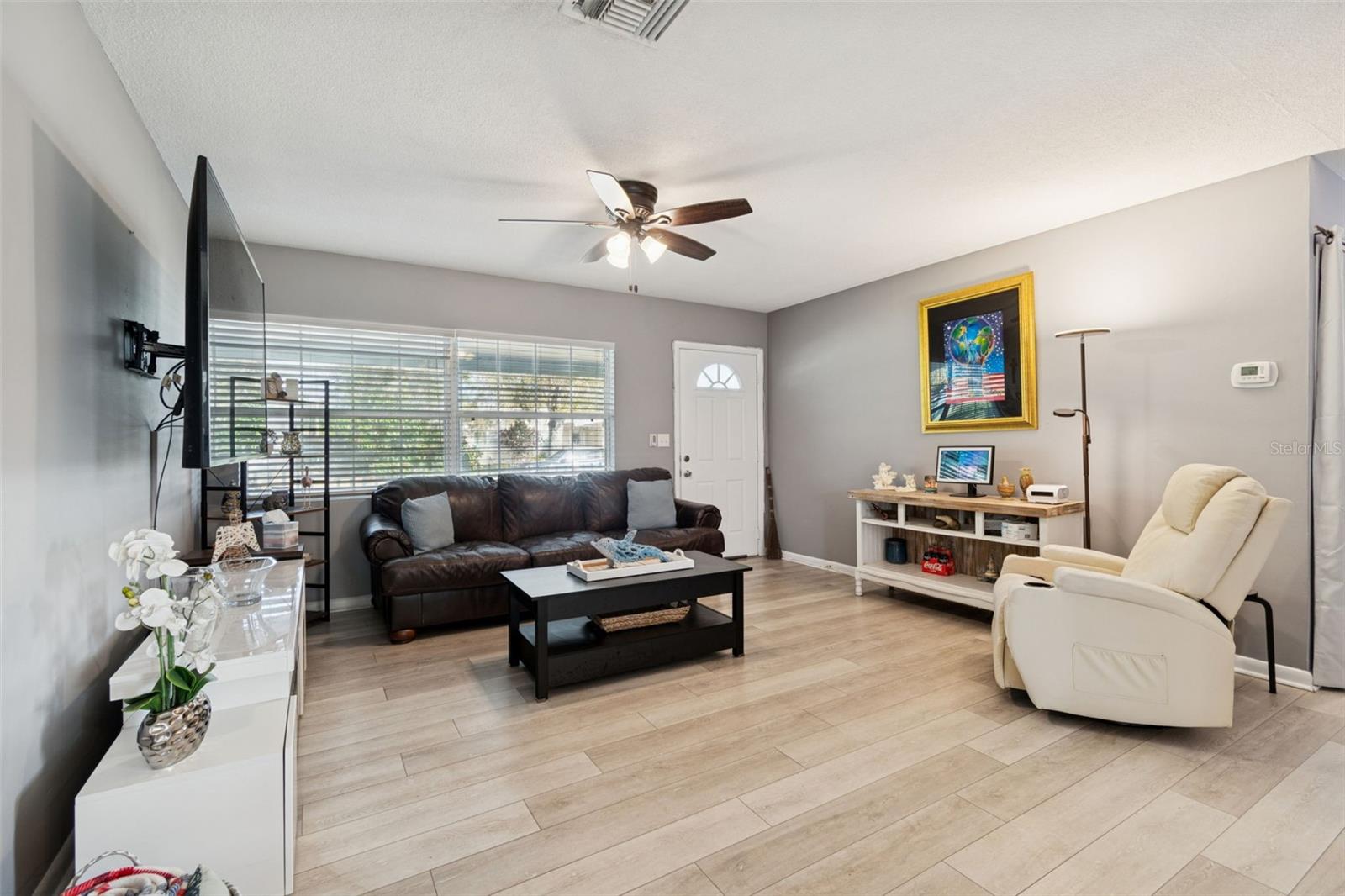 Image 12 of 73 For 13614 Croft Drive N