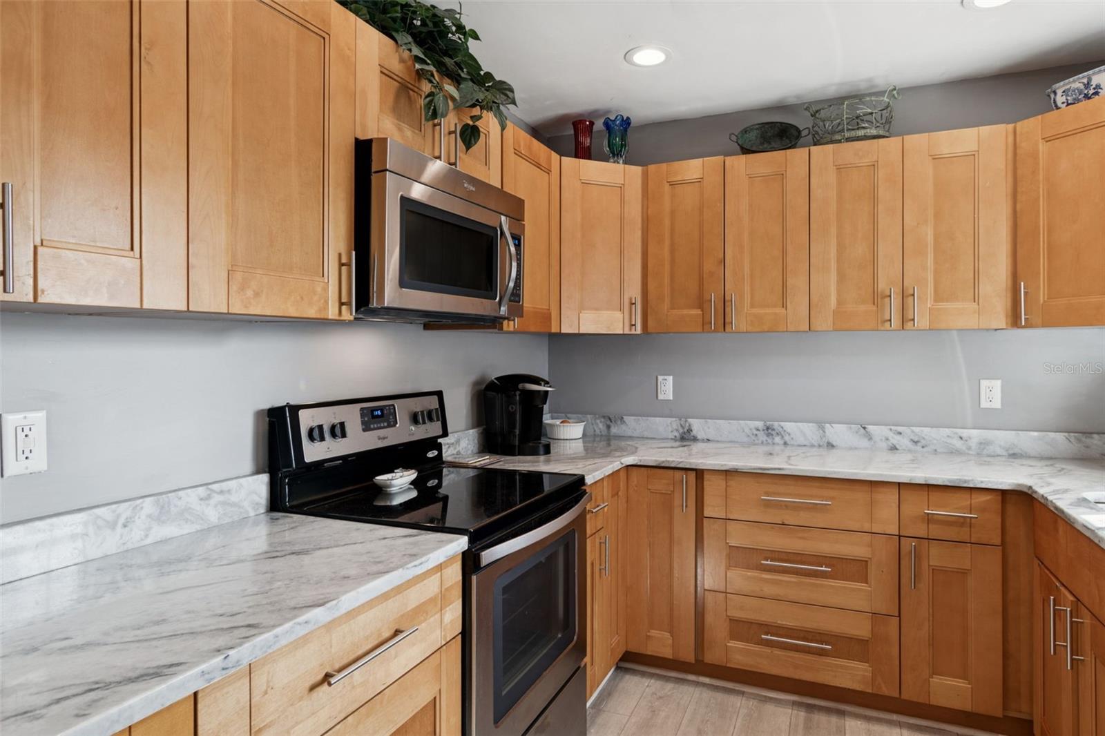 Image 20 of 73 For 13614 Croft Drive N