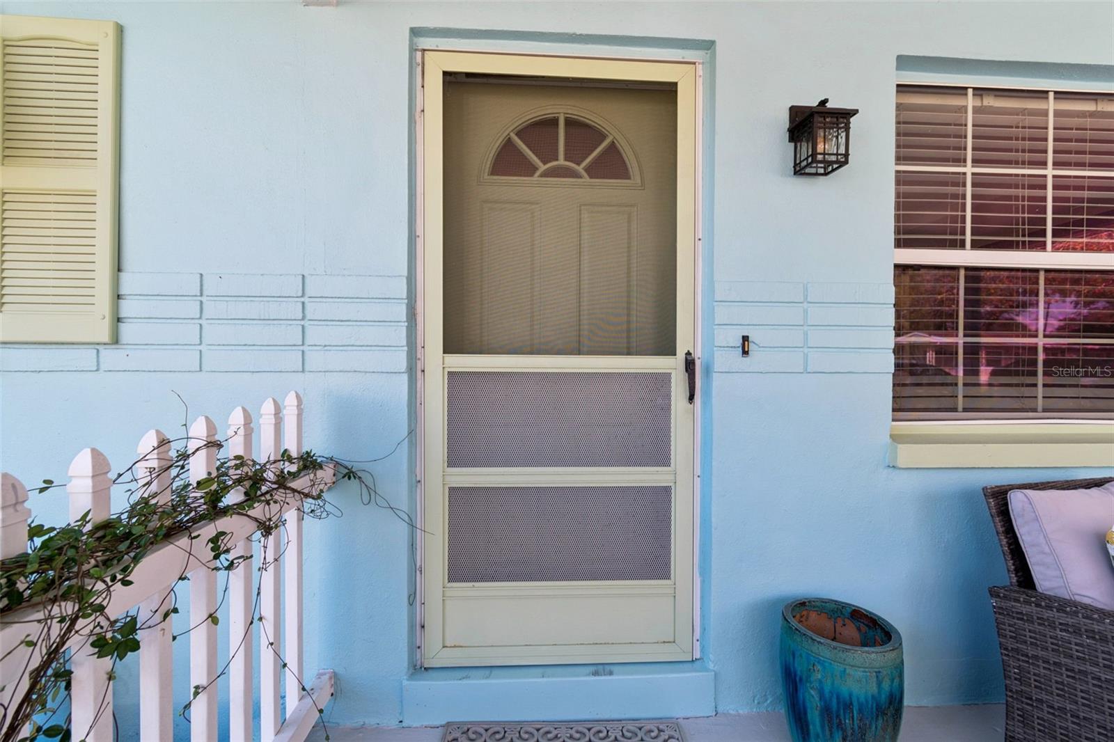 Image 7 of 73 For 13614 Croft Drive N