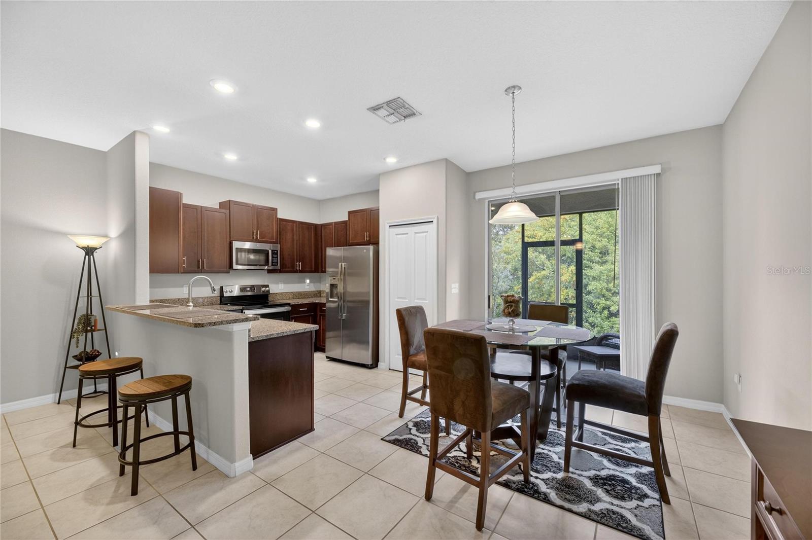 Image 13 of 62 For 9652 Pembrooke Pines Drive