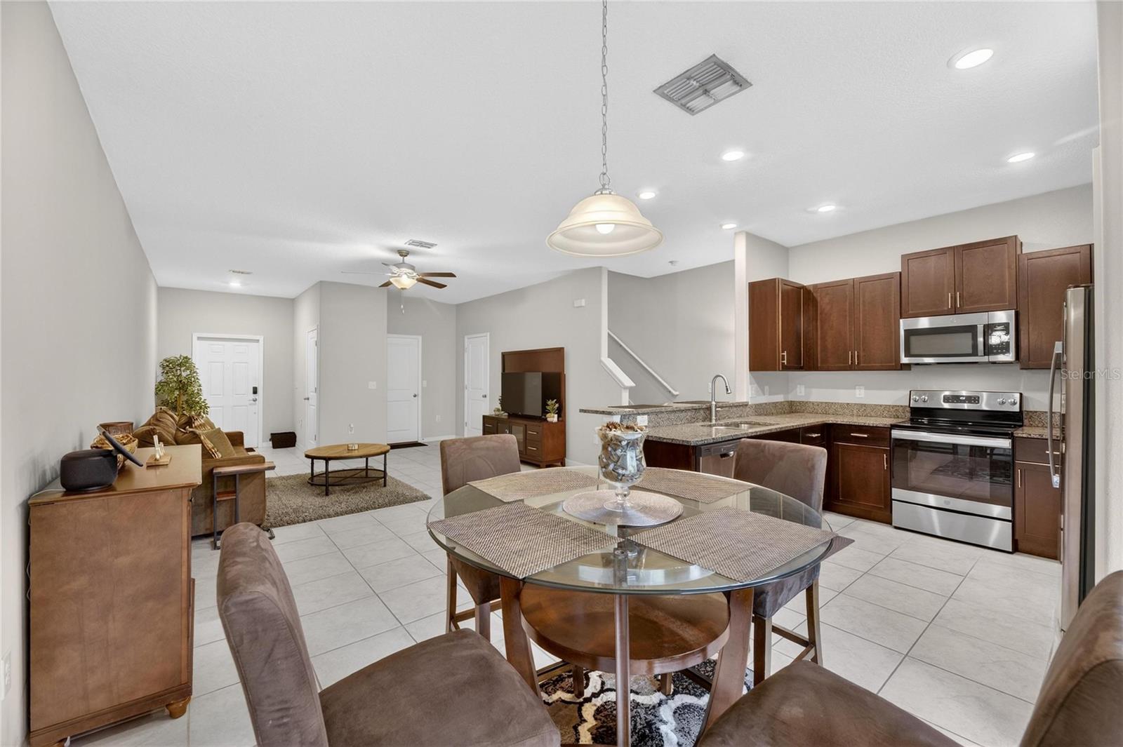 Image 14 of 62 For 9652 Pembrooke Pines Drive