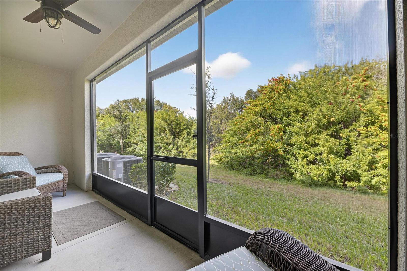 Image 16 of 62 For 9652 Pembrooke Pines Drive