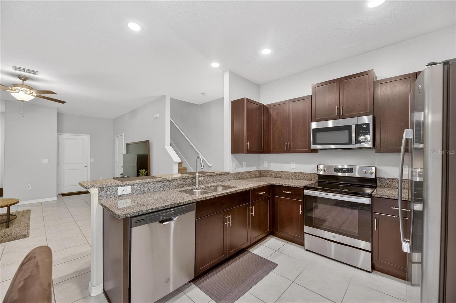 Image 20 of 62 For 9652 Pembrooke Pines Drive