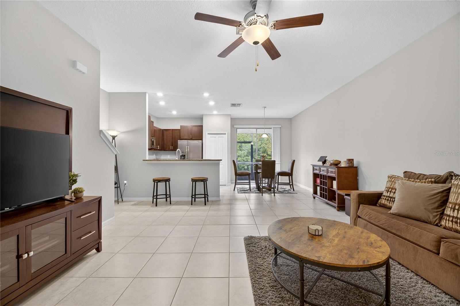 Image 8 of 62 For 9652 Pembrooke Pines Drive