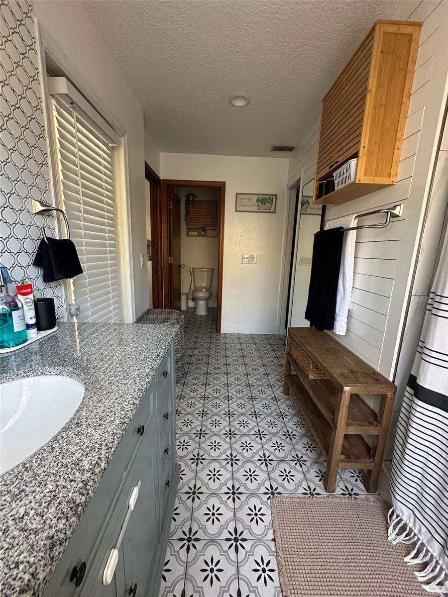 Image 24 of 27 For 5548 Pine Street