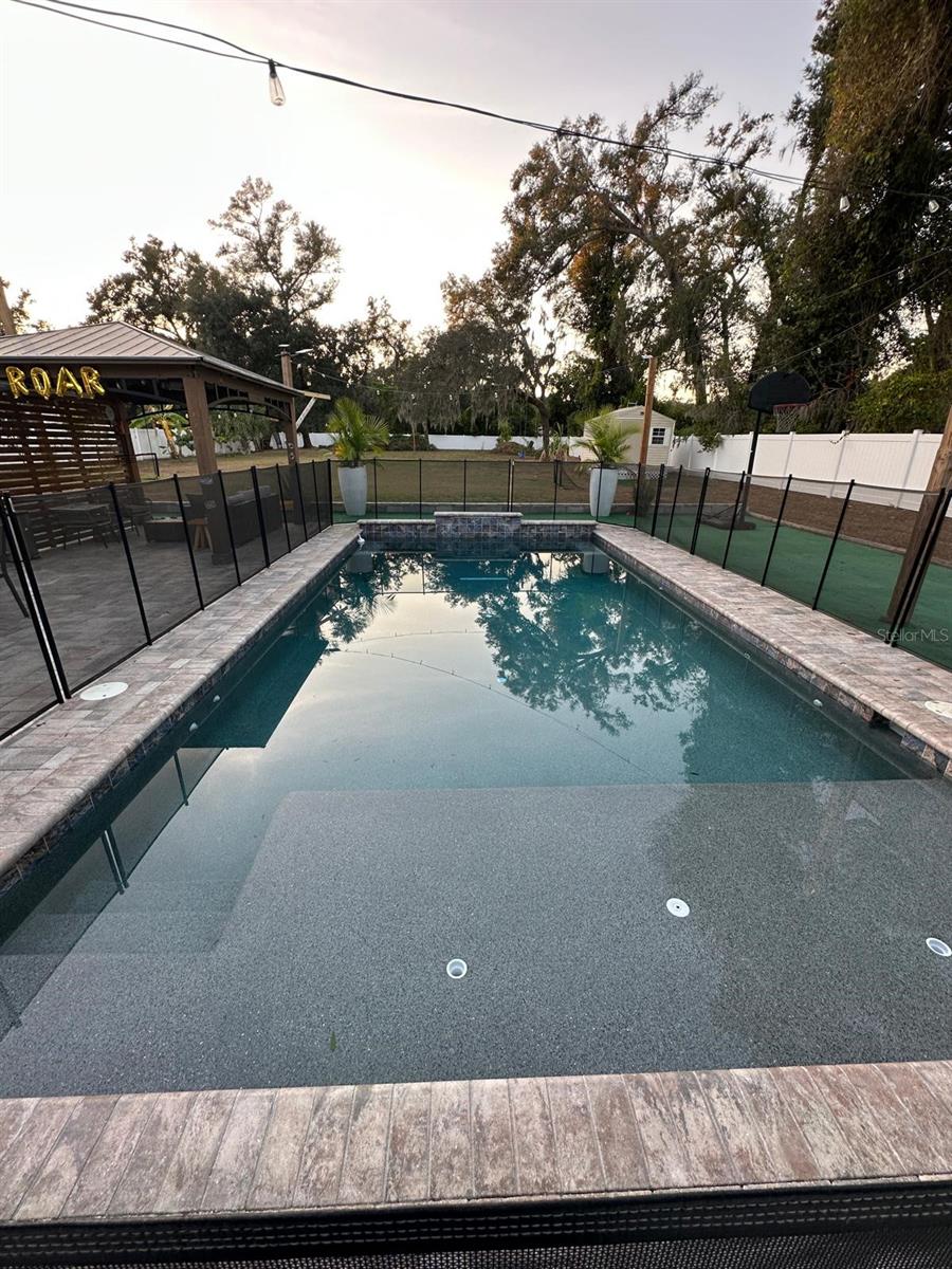 Image 9 of 27 For 5548 Pine Street