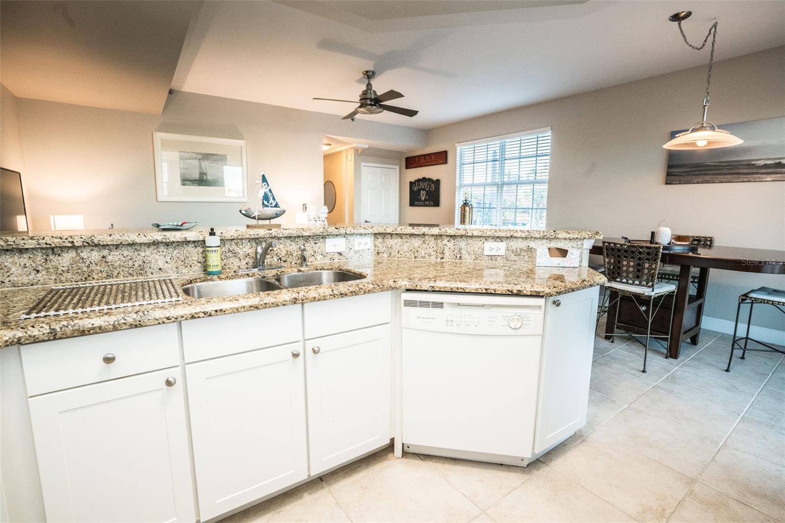 Listing photo id 11 for 465 Bahia Beach Boulevard