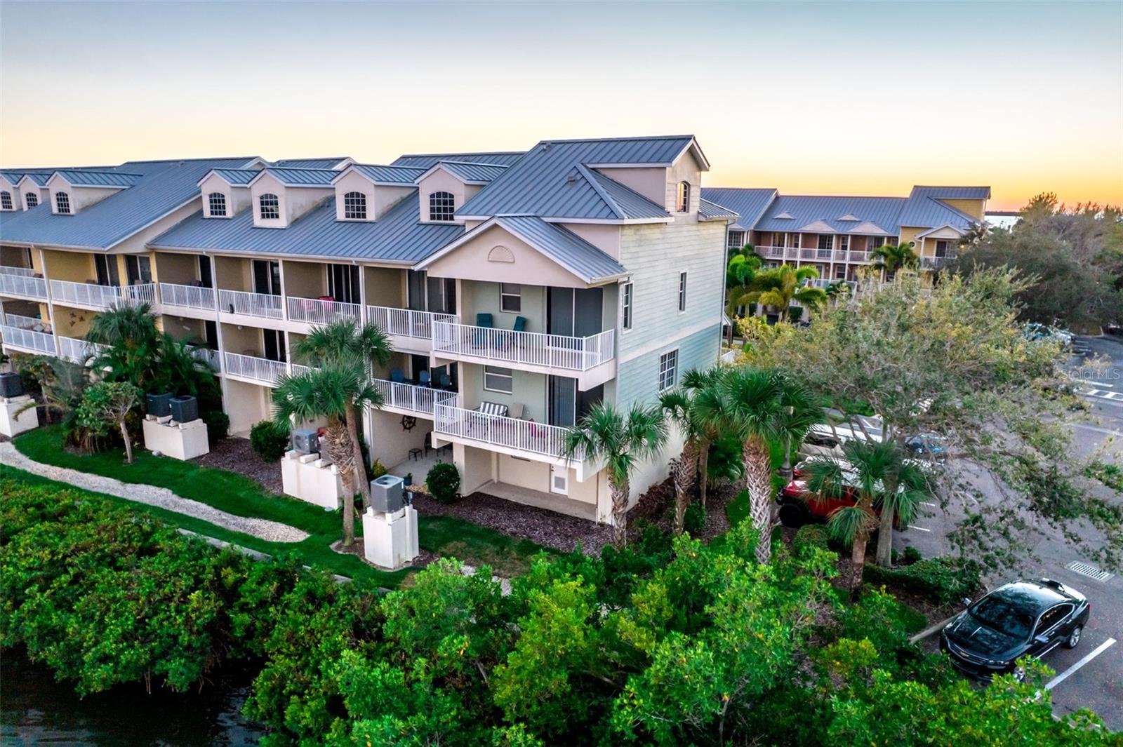 Listing photo id 0 for 465 Bahia Beach Boulevard