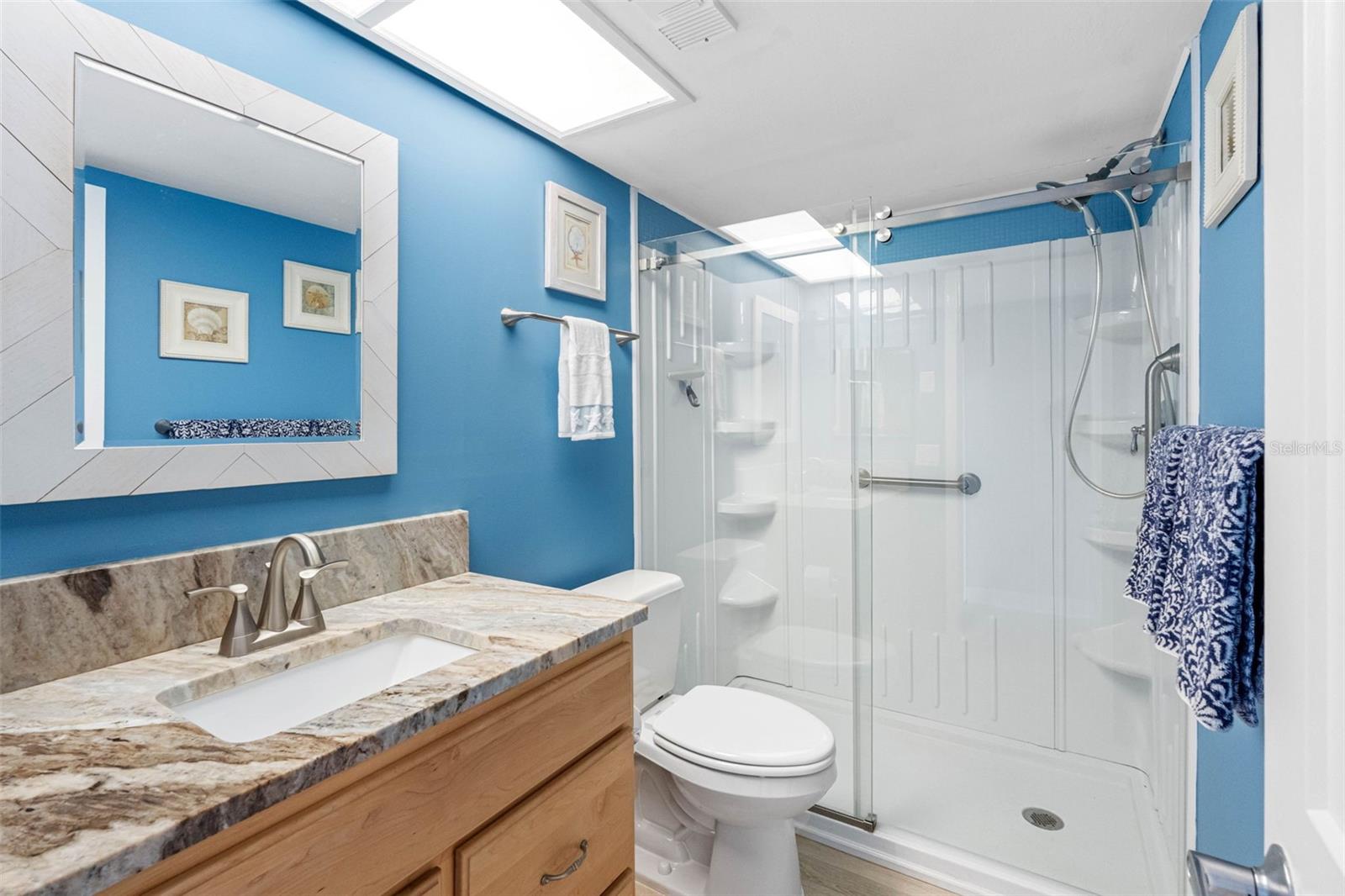 Image 22 of 84 For 19451 Gulf Boulevard 706