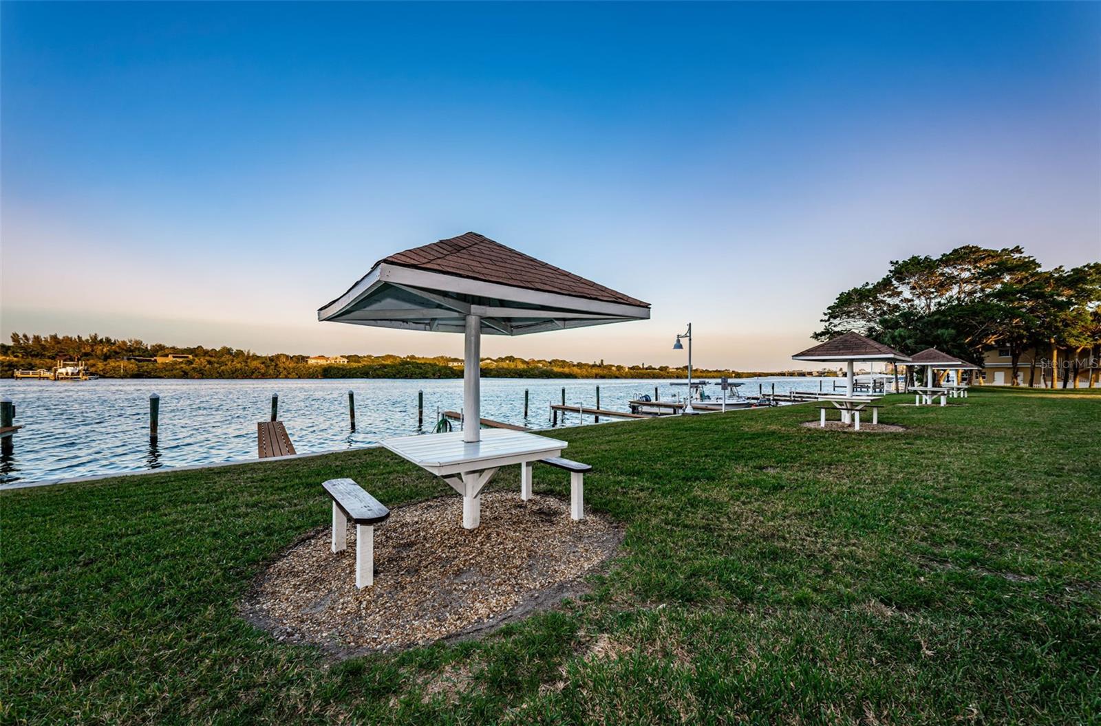 Image 72 of 84 For 19451 Gulf Boulevard 706