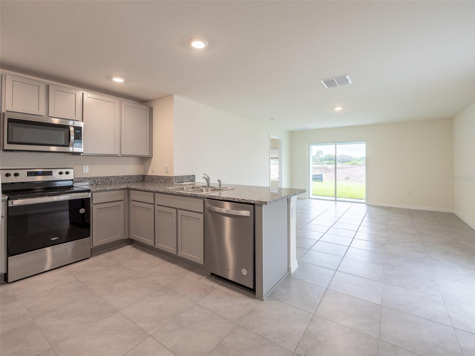 Image 11 of 31 For 3820 Mannered Gold Avenue