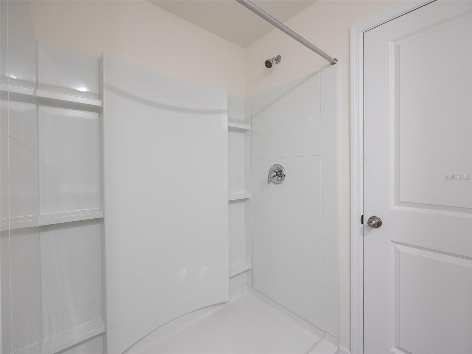 Image 23 of 31 For 3820 Mannered Gold Avenue