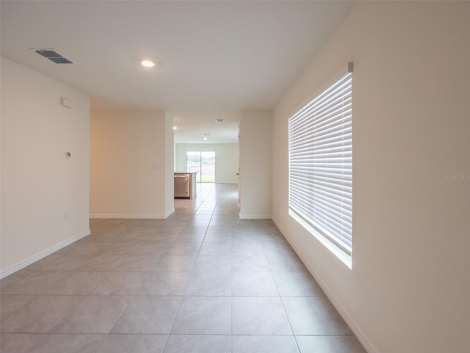 Image 4 of 31 For 3820 Mannered Gold Avenue