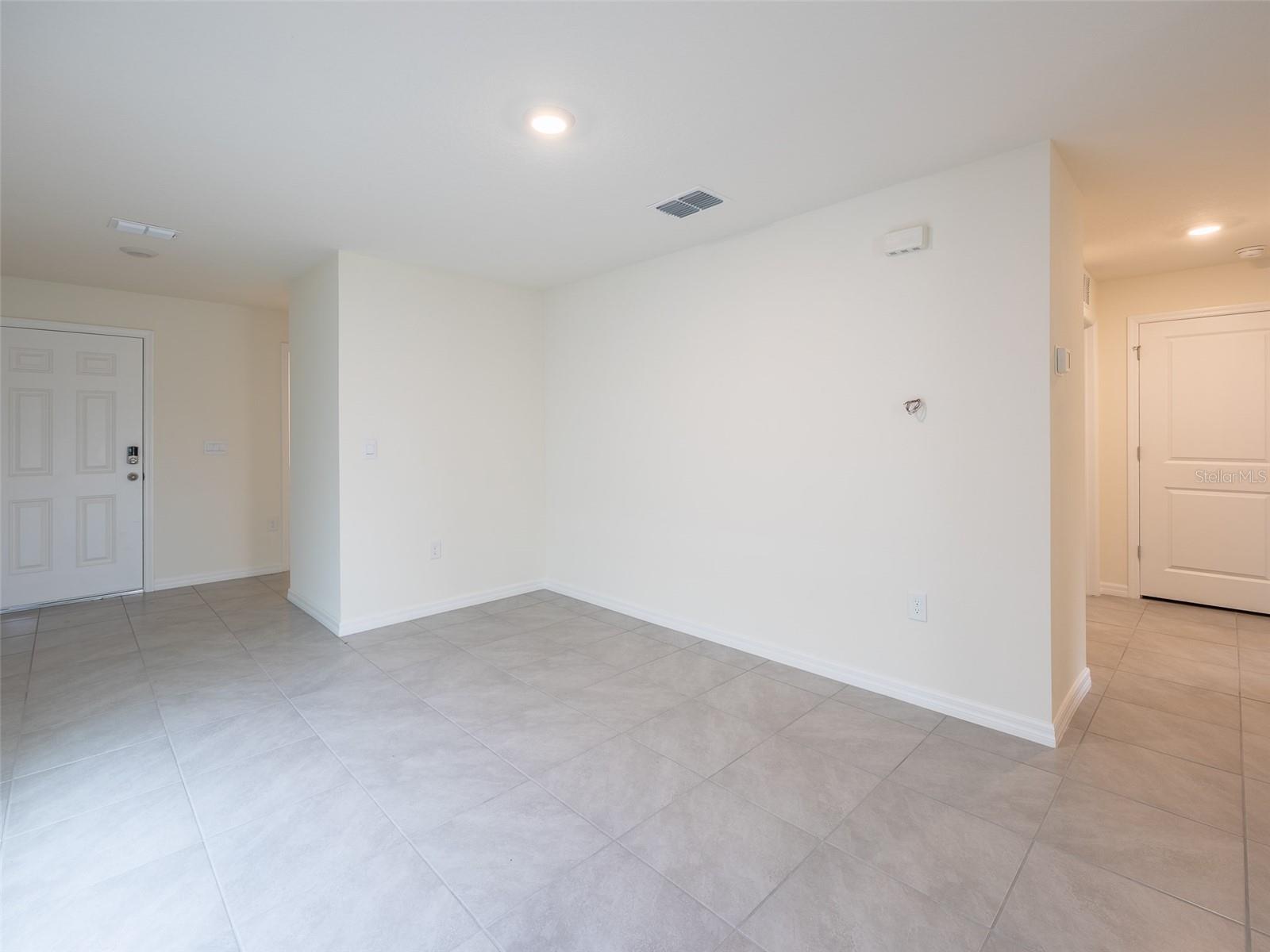 Image 5 of 31 For 3820 Mannered Gold Avenue