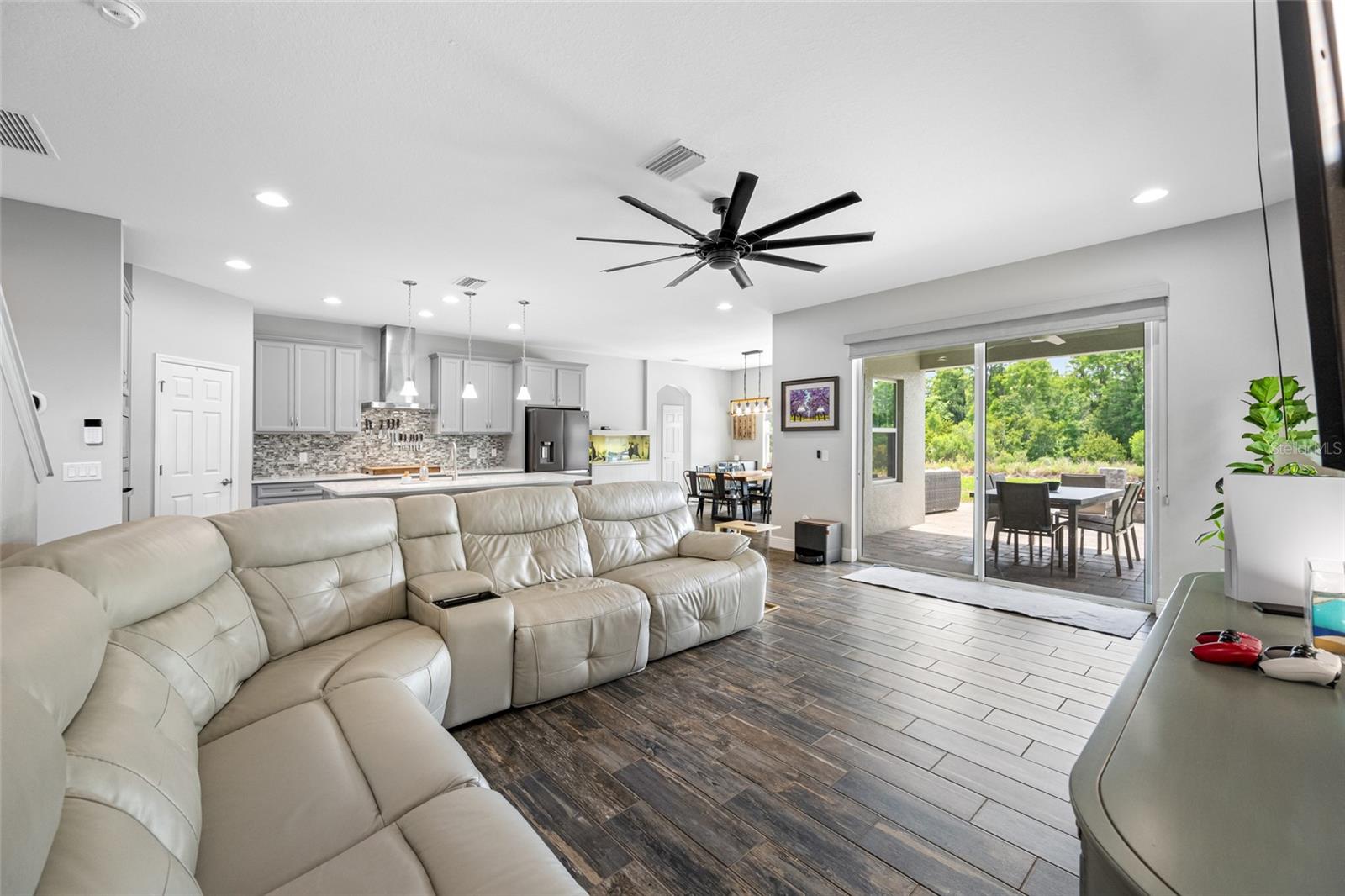 Image 15 of 100 For 4633 Ballantrae Boulevard