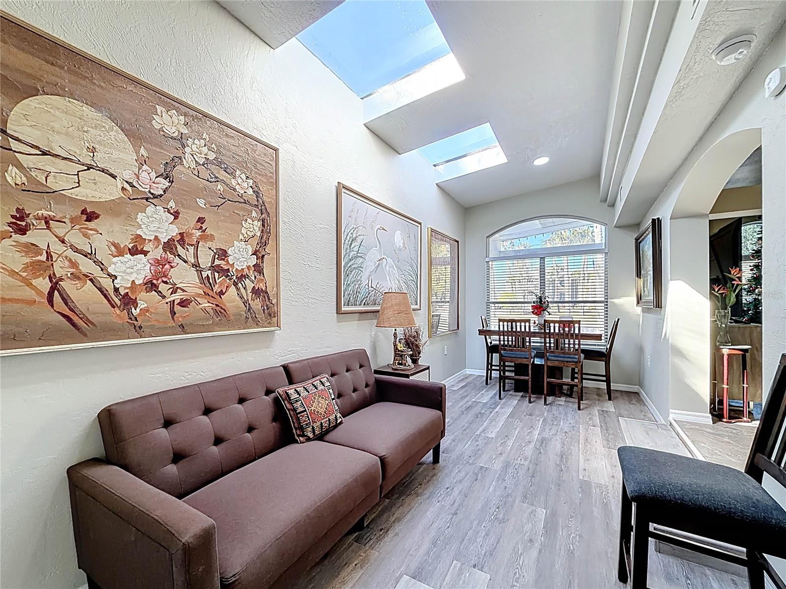 Image 17 of 80 For 421 14th Place