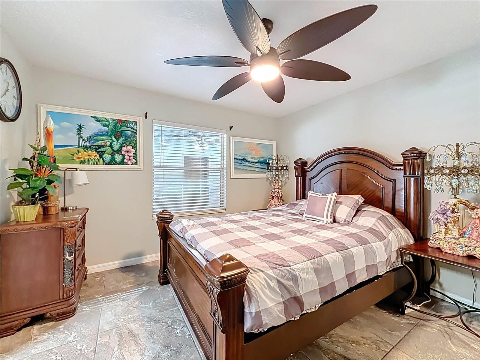 Image 26 of 80 For 421 14th Place