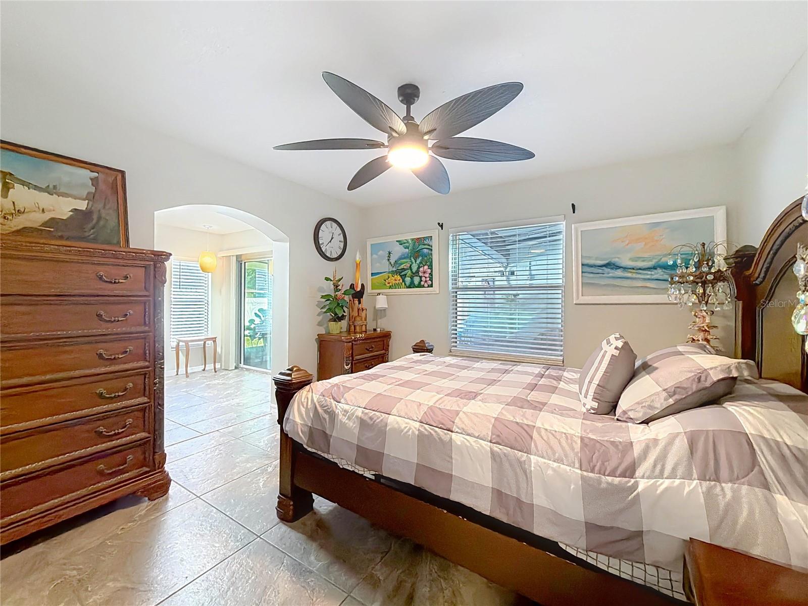 Image 27 of 80 For 421 14th Place