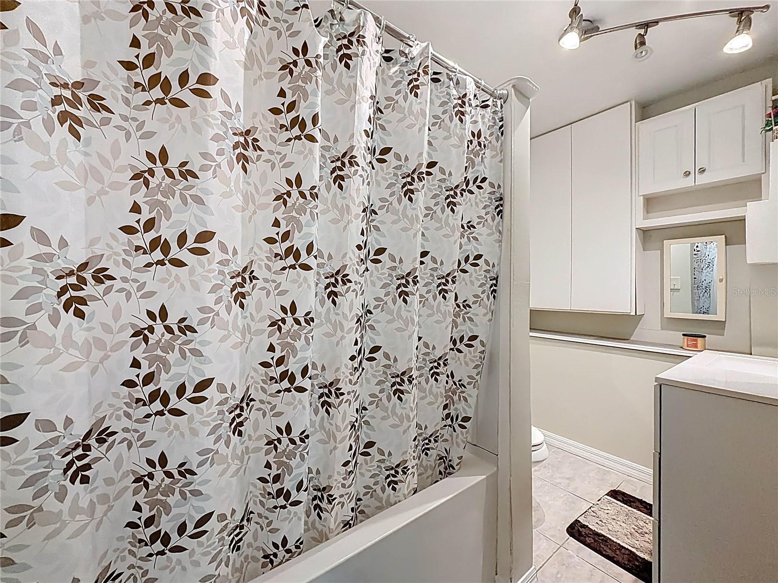 Image 33 of 80 For 421 14th Place