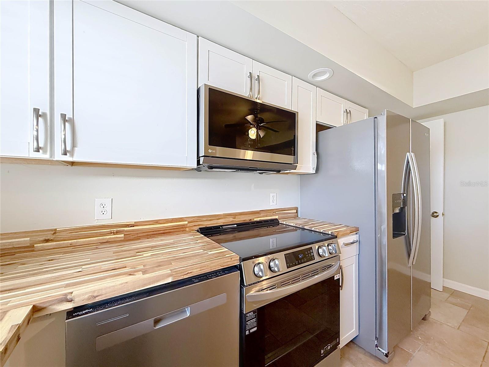 Image 47 of 80 For 421 14th Place