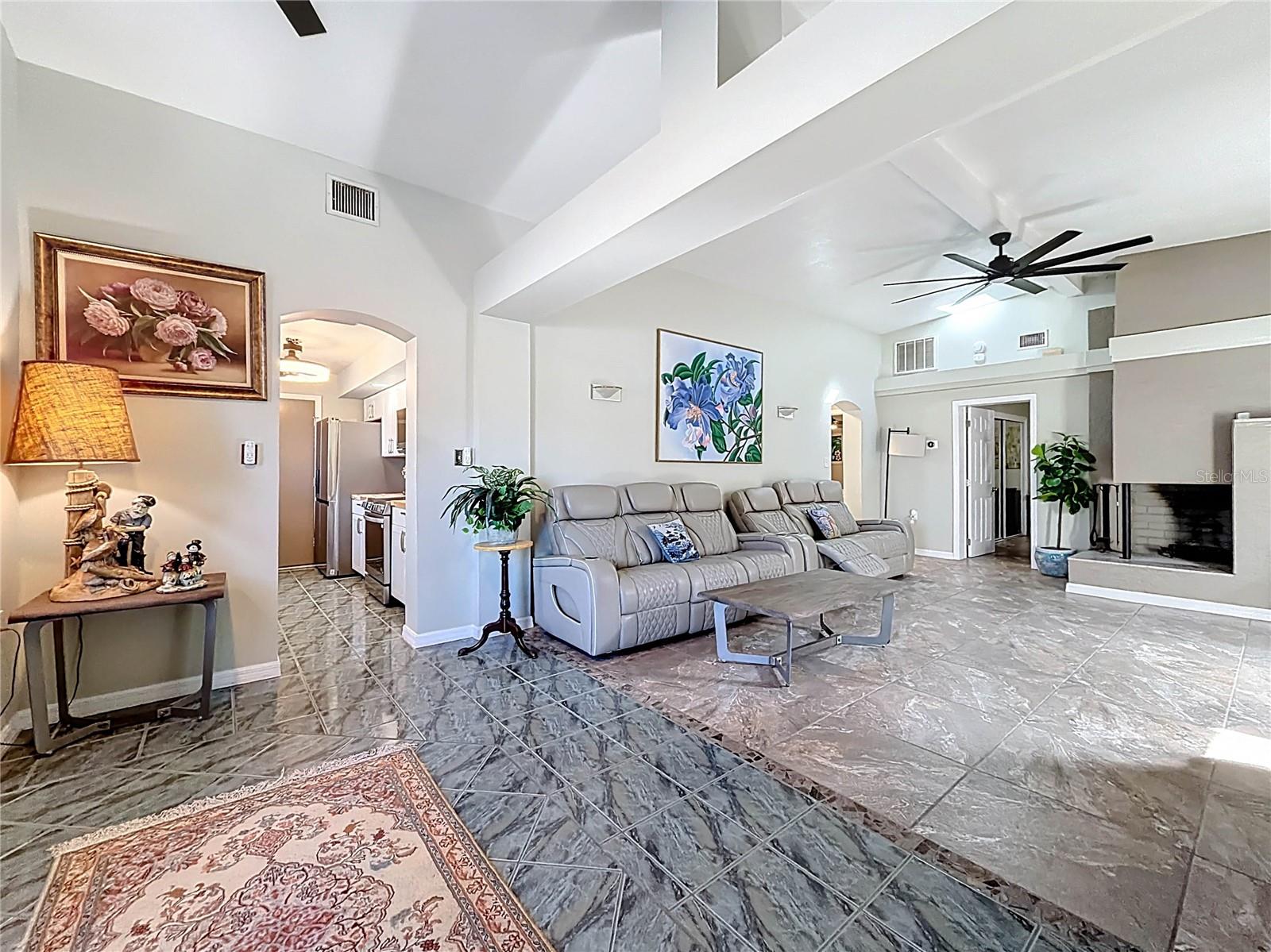 Image 5 of 80 For 421 14th Place