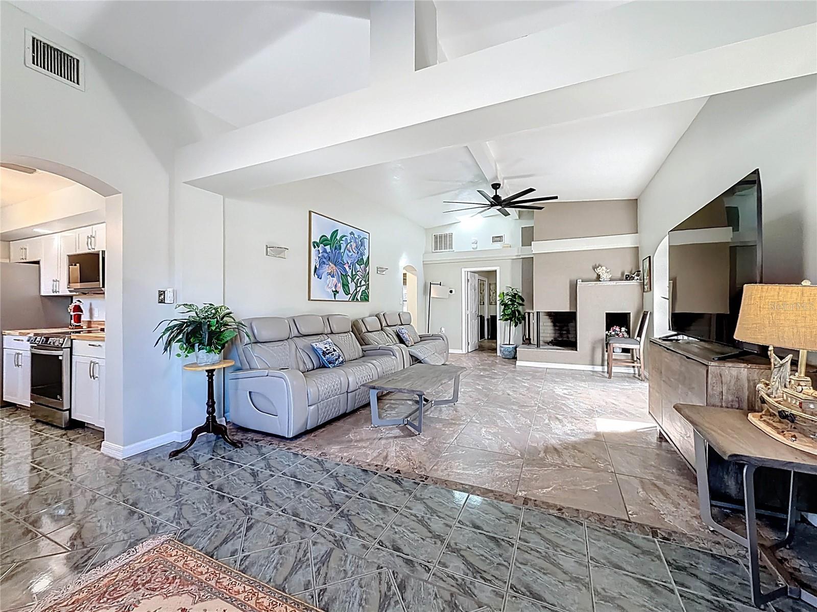 Image 6 of 80 For 421 14th Place