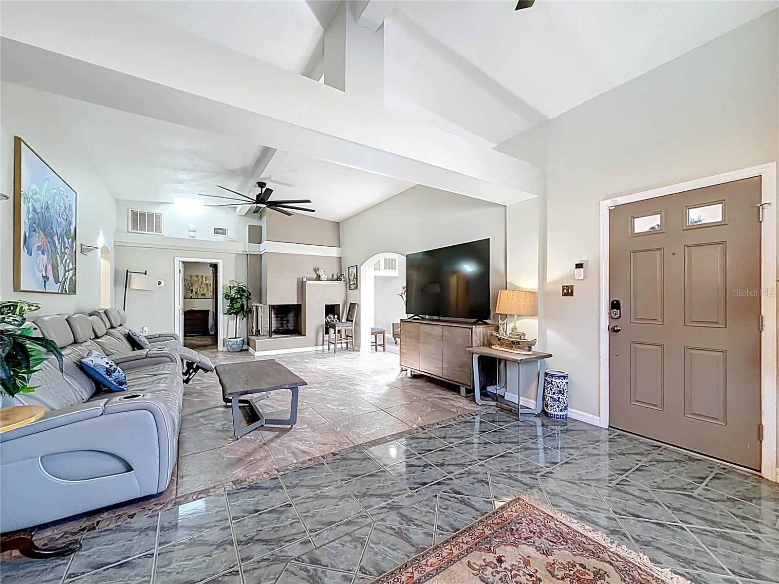 Image 7 of 80 For 421 14th Place