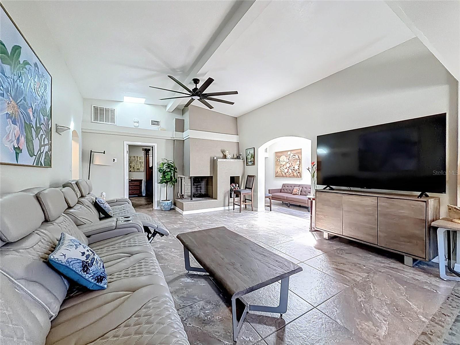 Image 8 of 80 For 421 14th Place